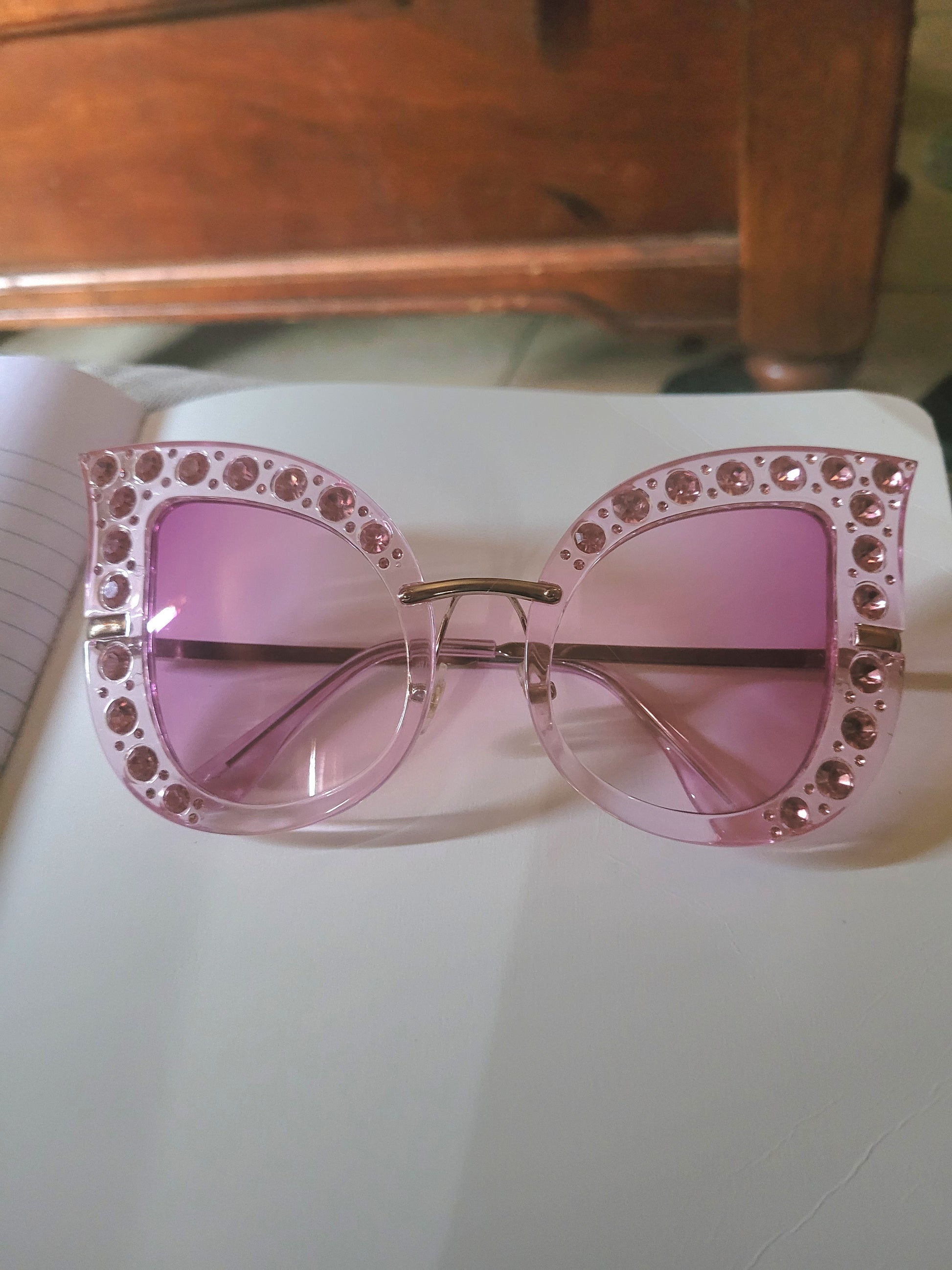 women pink Cat eye sunglasses